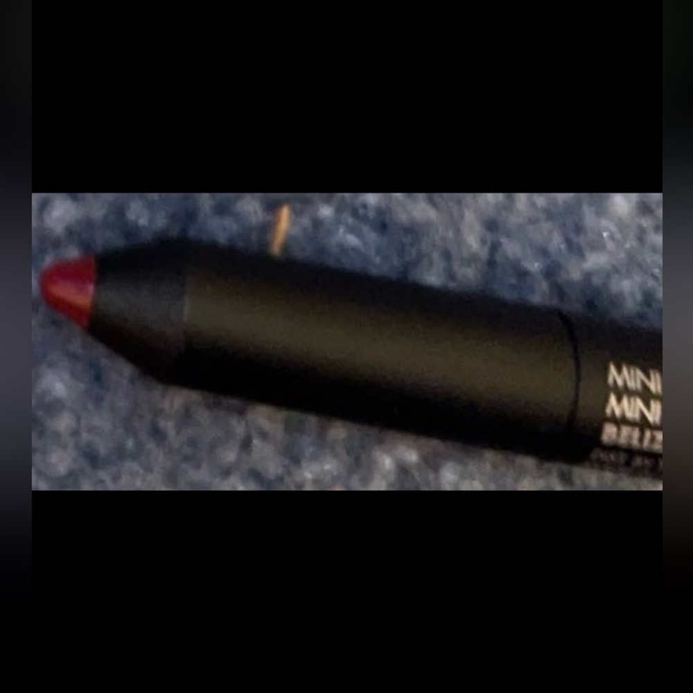 🎉HOST PICK🎉 Trestique Mini Matte Up Crayon *BRAND NEW/ UNOPENED/ UNUSED* - Picture 5 of 6